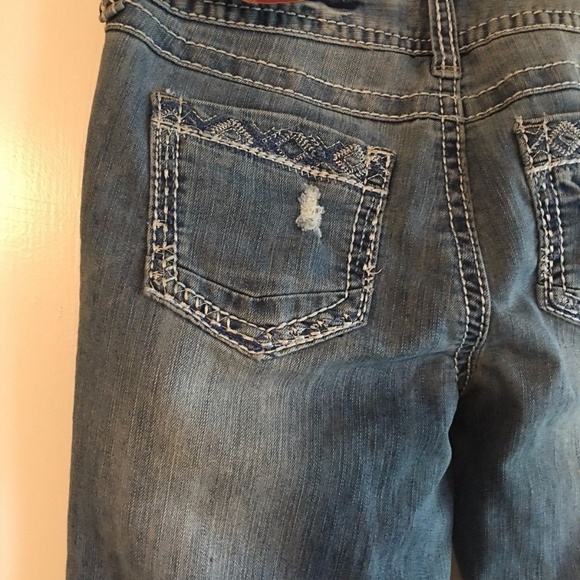 NWT AMETHYST Ripped Distressed Jeans Mid Rise Boot - Picture 4 of 8